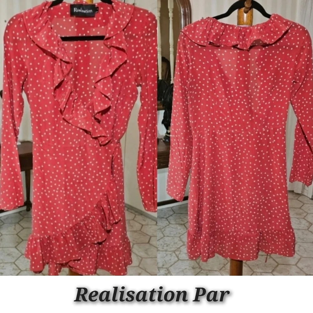 Realisation Dress - Picture 3 of 4